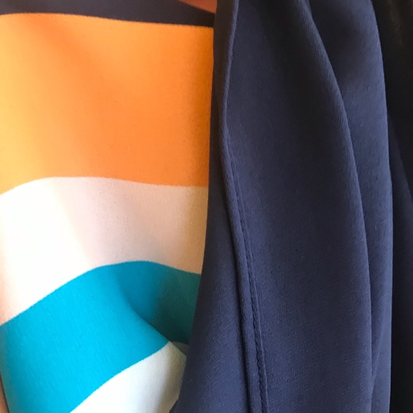 Beautiful striped Chico’s 2-piece shell and blouse set. - Picture 7 of 10